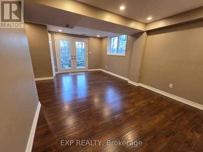 property at 696 Penny Ln