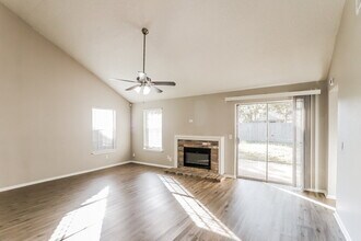 19514 Glenway Falls Dr in Katy, TX - Building Photo - Building Photo