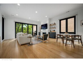 1752 W Huron St in Chicago, IL - Building Photo - Building Photo