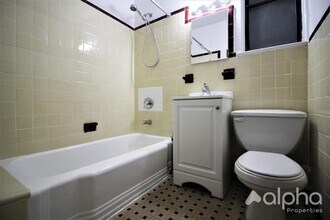 2033 2nd Ave in New York, NY - Building Photo - Building Photo
