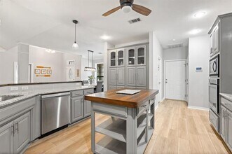 12041 Shady Creek Dr in Whitney, TX - Building Photo - Building Photo