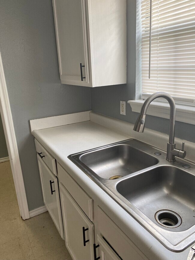 116 East St in New Boston, TX - Building Photo - Building Photo