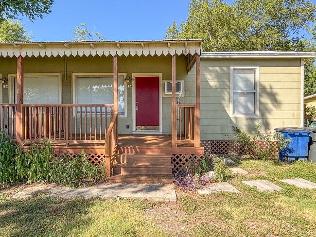 property at 124 S Krueger Ave