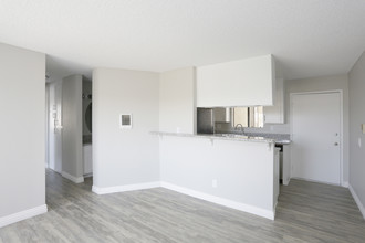 Campus Village Apartments in San Diego, CA - Building Photo - Interior Photo