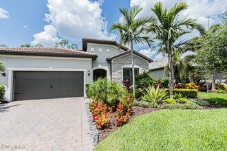 19100 Marquesa Dr in Miromar Lakes, FL - Foto de edificio - Building Photo