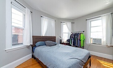 6 Belmont St, Unit 1 in Somerville, MA - Building Photo - Building Photo