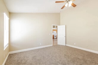 2245 Black Bush Ln in Las Vegas, NV - Building Photo - Building Photo