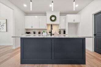 1414 Farmhouse Ave in Wolfforth, TX - Building Photo - Building Photo