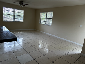 10857 NW 45th St in Coral Springs, FL - Building Photo - Building Photo