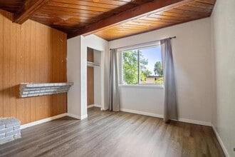 335 Raffetto Dr in Reno, NV - Building Photo - Building Photo
