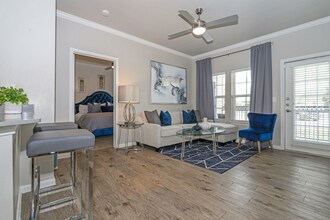 Residence at Lake Jackson Apartments in Lake Jackson, TX - Building Photo - Building Photo