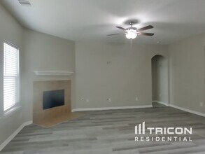 28906 Hidden Cove Dr in Magnolia, TX - Building Photo - Building Photo