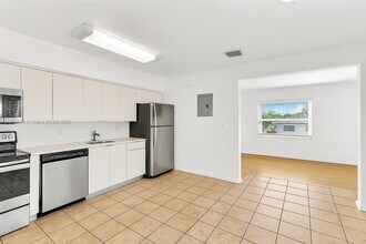 3415 SW 15th St in Miami, FL - Building Photo - Building Photo