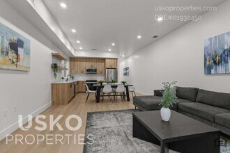 2817 Democracy Alley in Sacramento, CA - Building Photo - Building Photo