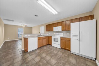 8857 E Buffalo Cir in Willis, TX - Building Photo - Building Photo