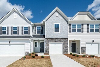 2051 Caen St in Raleigh, NC - Building Photo - Building Photo