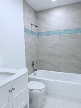 10532 SW 112th Ave in Miami, FL - Foto de edificio - Building Photo