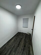 2219 Woodford St in Toledo, OH - Foto de edificio - Building Photo