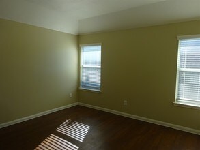 16355 Royal Fort Ln in Houston, TX - Foto de edificio - Building Photo