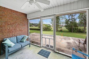 1460 W Fairway Dr in Gulf Shores, AL - Building Photo
