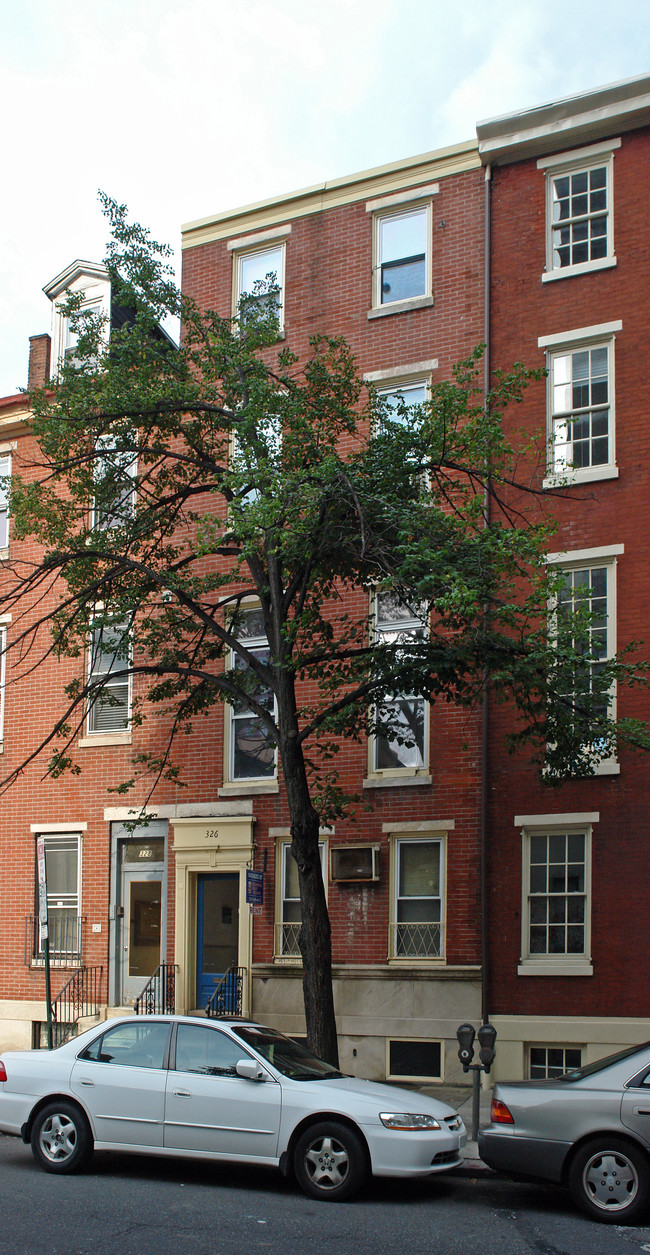 326 S 16th St in Philadelphia, PA - Building Photo - Building Photo