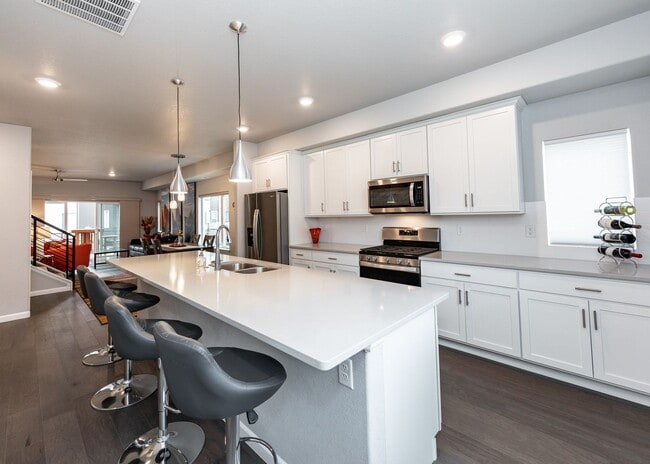 1770 Creek Edge Vw in Colorado Springs, CO - Building Photo - Building Photo