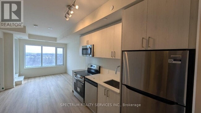 8020 Derry Rd in Milton, ON - Building Photo - Building Photo