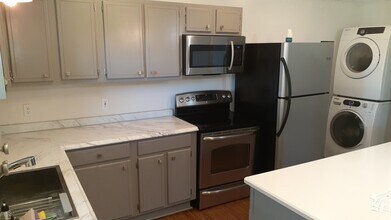 2975 Charlotte Hwy in Mooresville, NC - Building Photo - Building Photo