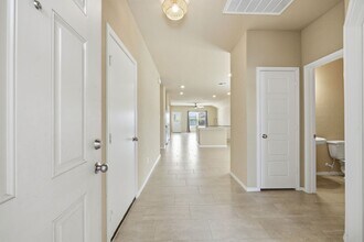 7806 Coffee Ml St in San Antonio, TX - Building Photo - Building Photo