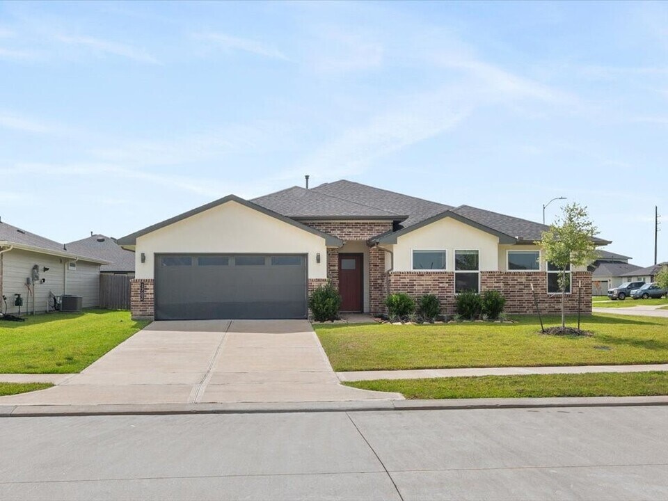 1702 Maclane Ct in Richmond, TX - Building Photo
