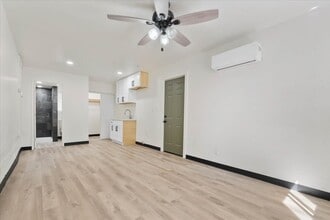 22266 Crest Ln, Unit 2 in Crestline, CA - Building Photo - Building Photo