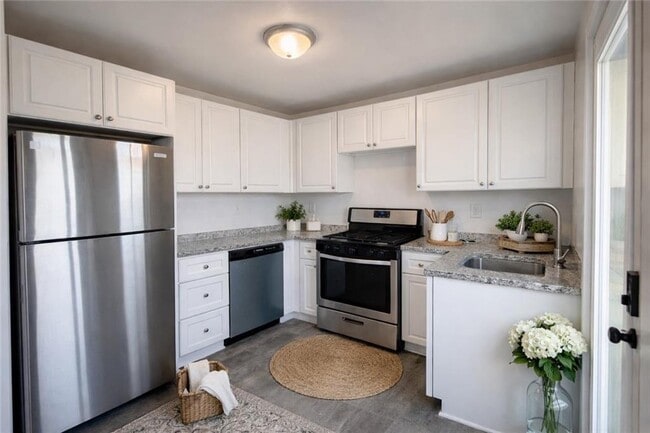 property at 1488 E Forrest Ave