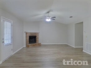 7520 Teaticket Ct in Jacksonville, FL - Building Photo - Building Photo