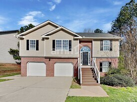 6290 Queensdale Dr in Douglasville, GA - Building Photo