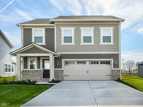 6685 Hawthorne Dr in McCordsville, IN - Foto de edificio - Building Photo