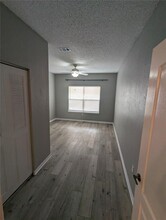 903 Normandy Trace Rd in Tampa, FL - Building Photo - Building Photo