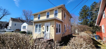 52 Davis St in New Haven, CT - Building Photo - Building Photo