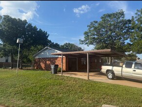 4100 Wrangler Dr in Wichita Falls, TX - Building Photo - Building Photo
