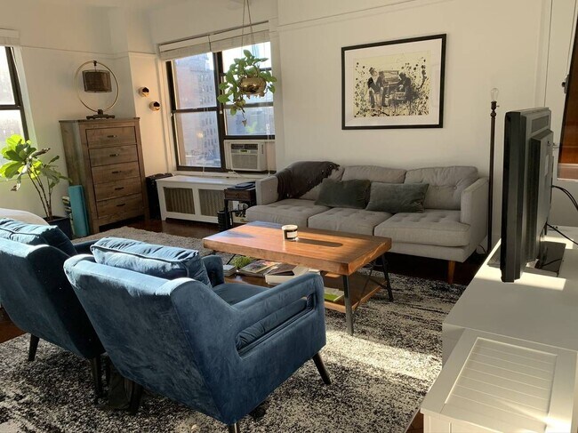 WEST 73 STREET in New York, NY - Foto de edificio - Building Photo