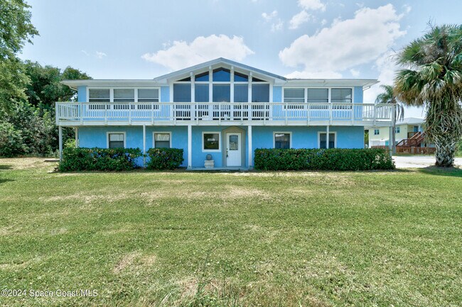 13359 N Indian River Dr in Sebastian, FL - Building Photo - Building Photo