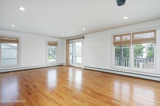 3 Willow Way in Sea Bright, NJ - Building Photo - Building Photo