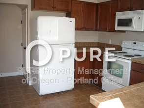 1420 SE 40th Ave in Portland, OR - Building Photo - Building Photo