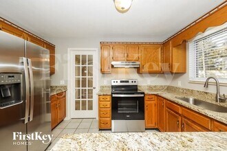 1133 Burlingame Ct in Nashville, TN - Foto de edificio - Building Photo