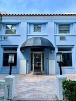 215-230 30th St in Miami Beach, FL - Building Photo