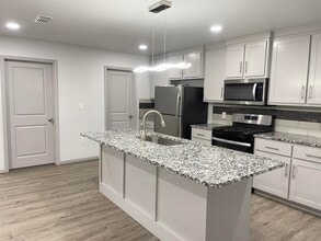 5610 Kemper St in Lubbock, TX - Foto de edificio - Building Photo