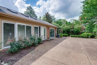 107 Westover Park Ct in Nashville, TN - Building Photo - Building Photo