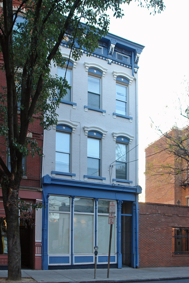 1714 Race St in Cincinnati, OH - Building Photo - Building Photo