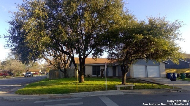 9483 Bowen Dr in San Antonio, TX - Building Photo