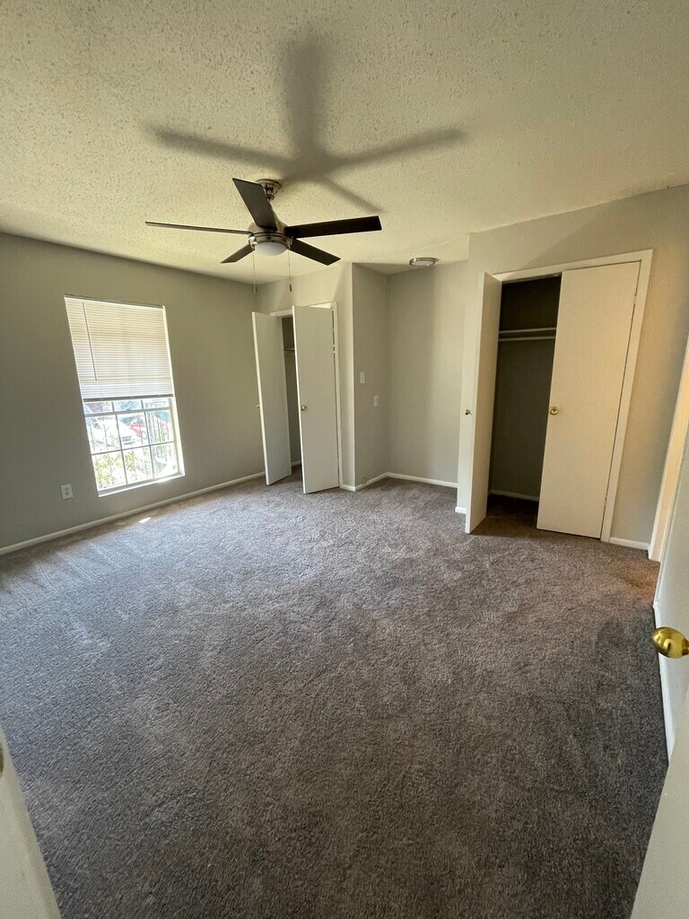 Biloxi Oaks Apartments in Biloxi, MS