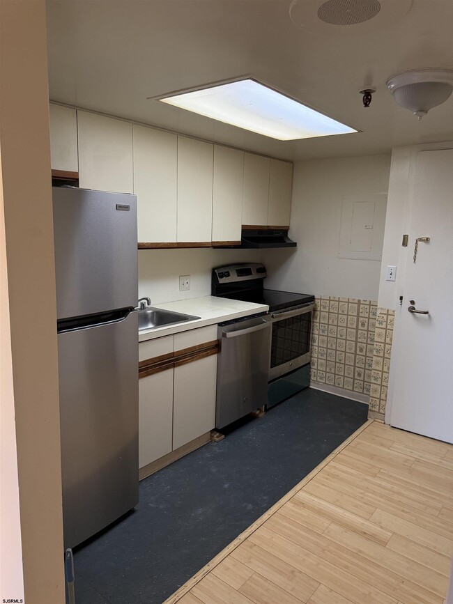 655 Absecon Blvd in Atlantic City, NJ - Building Photo - Building Photo